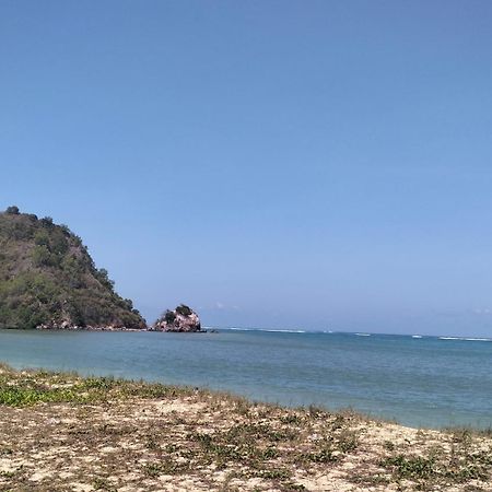 Diki Bungalows Kuta  Exterior foto